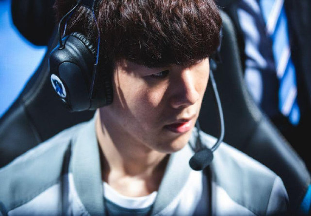 而是以持续 而是以持续